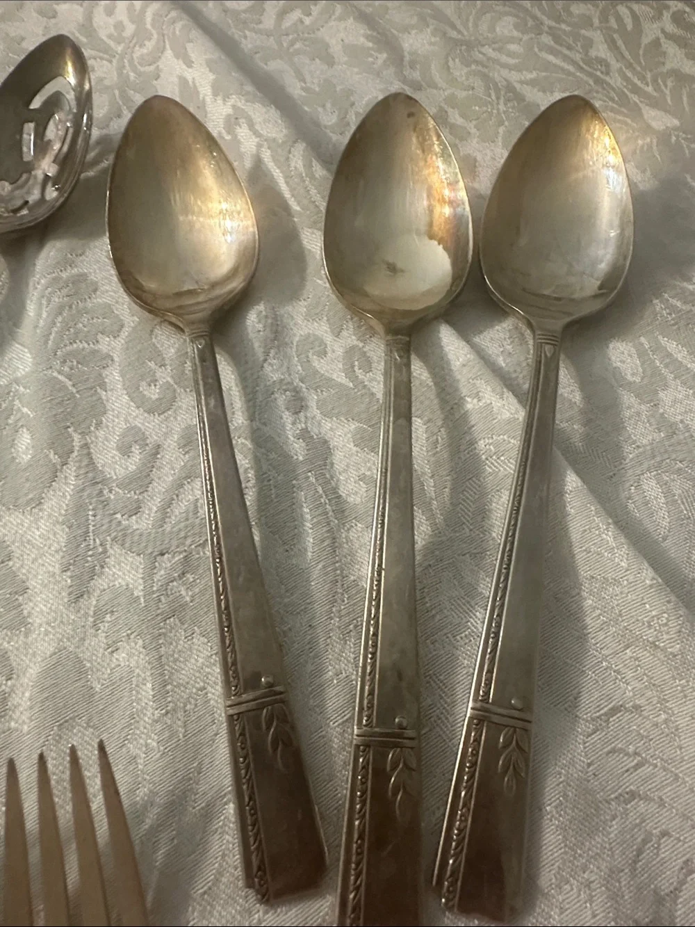 Vintage Oneida Prestige Plate Grenoble Silver plate Flatware 47 Pieces